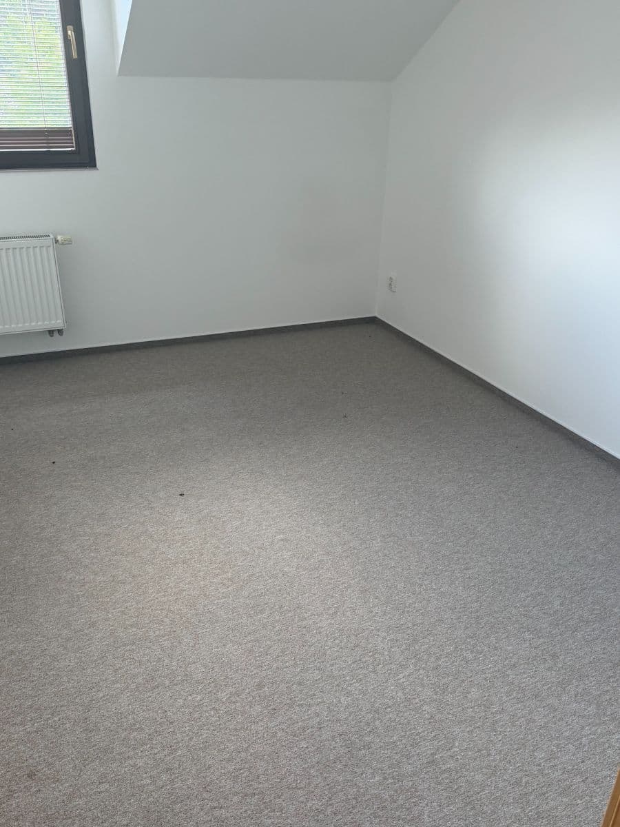 Prenájom bytu 3-izbový 61 m², Na Lhotkách, Praha, Praha Prenájom bytu 3-izbový 61 m², Na Lhotkách, Praha, Praha