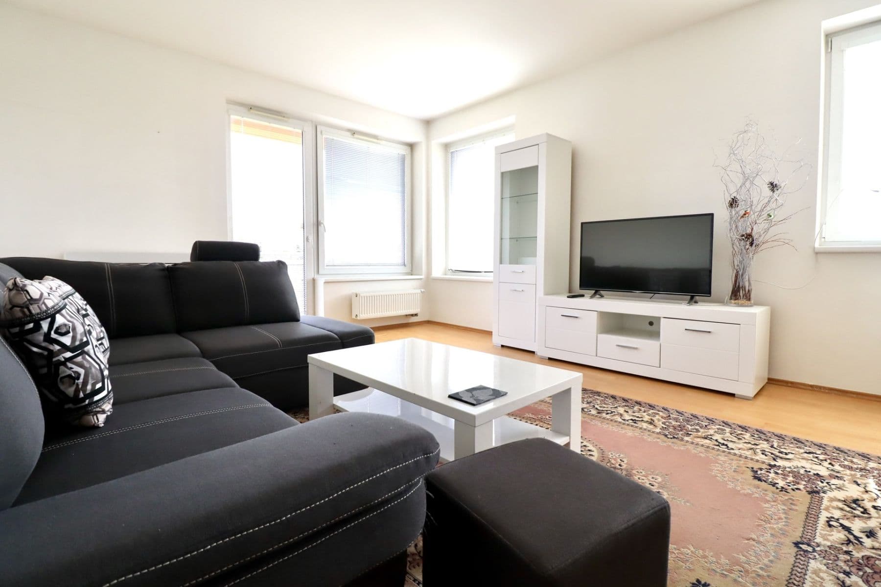 Prenájom bytu 2-izbový 64 m², Za zámečkem, Praha, Praha Prenájom bytu 2-izbový 64 m², Za zámečkem, Praha, Praha