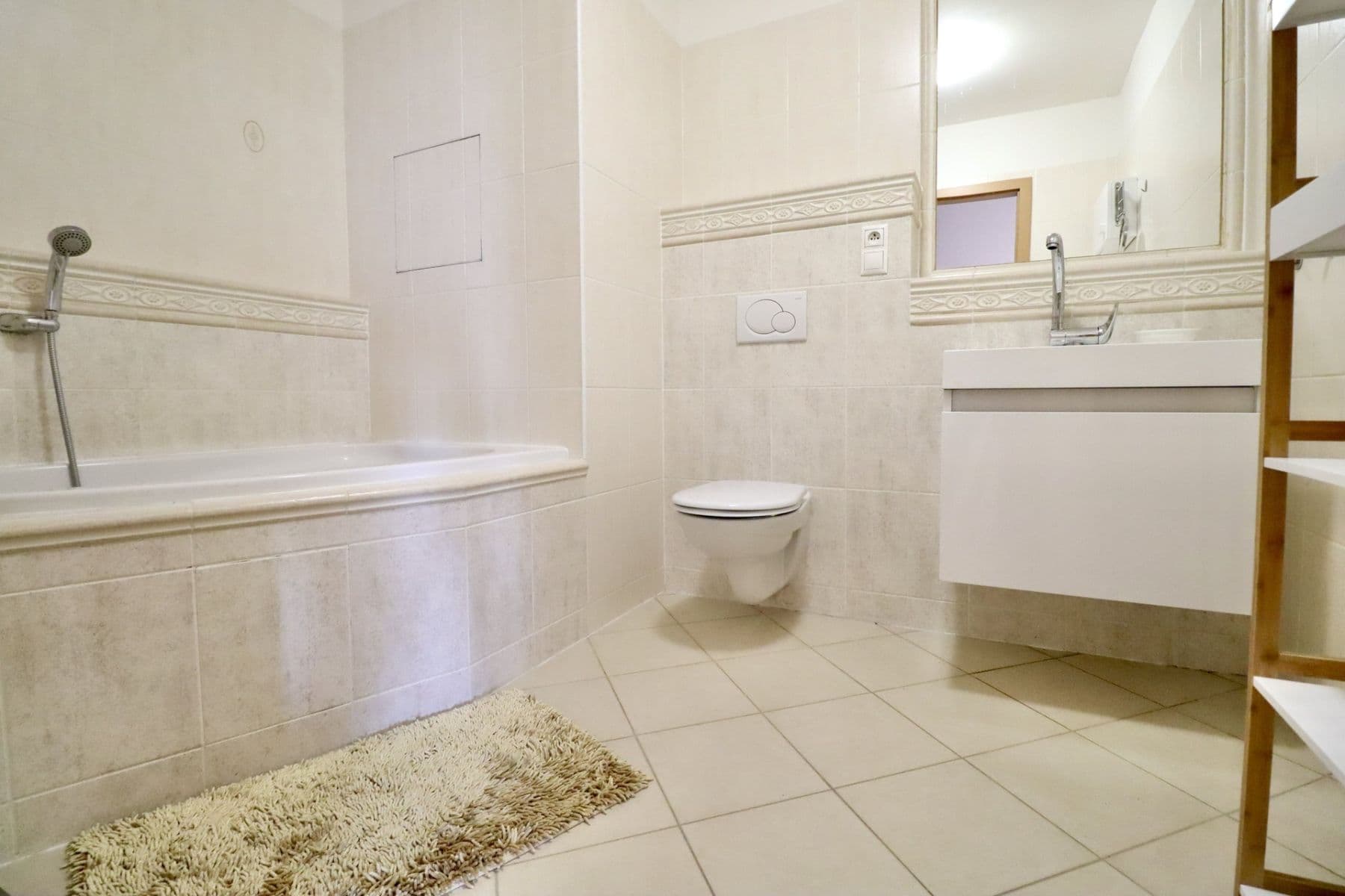 Prenájom bytu 2-izbový 64 m², Za zámečkem, Praha, Praha Prenájom bytu 2-izbový 64 m², Za zámečkem, Praha, Praha