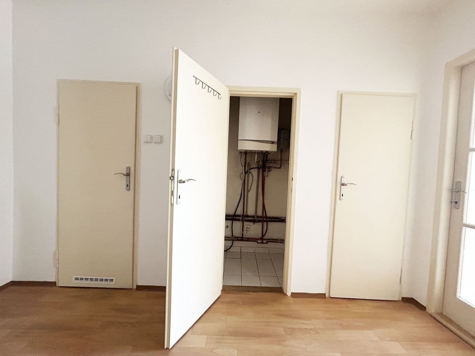 Prenájom bytu 1-izbový 50 m², Nad Primaskou, Praha, Praha Prenájom bytu 1-izbový 50 m², Nad Primaskou, Praha, Praha