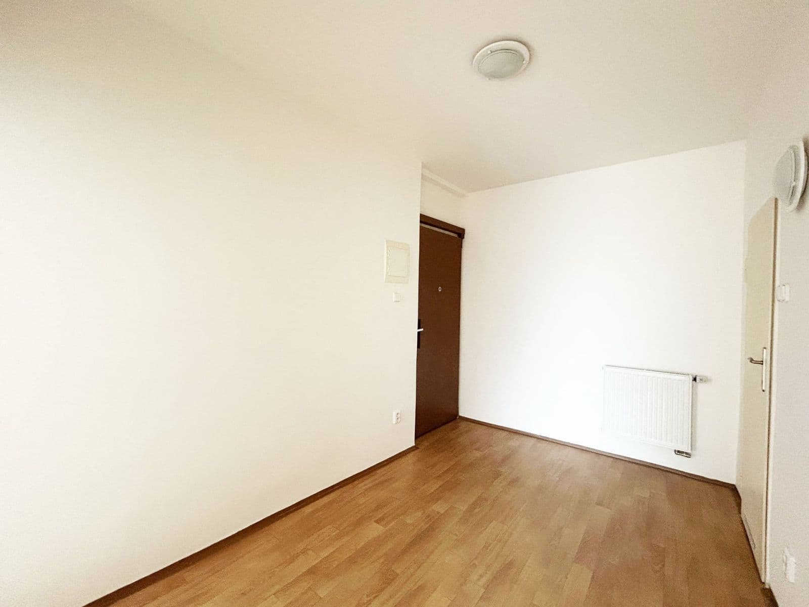 Prenájom bytu 1-izbový 50 m², Nad Primaskou, Praha, Praha Prenájom bytu 1-izbový 50 m², Nad Primaskou, Praha, Praha