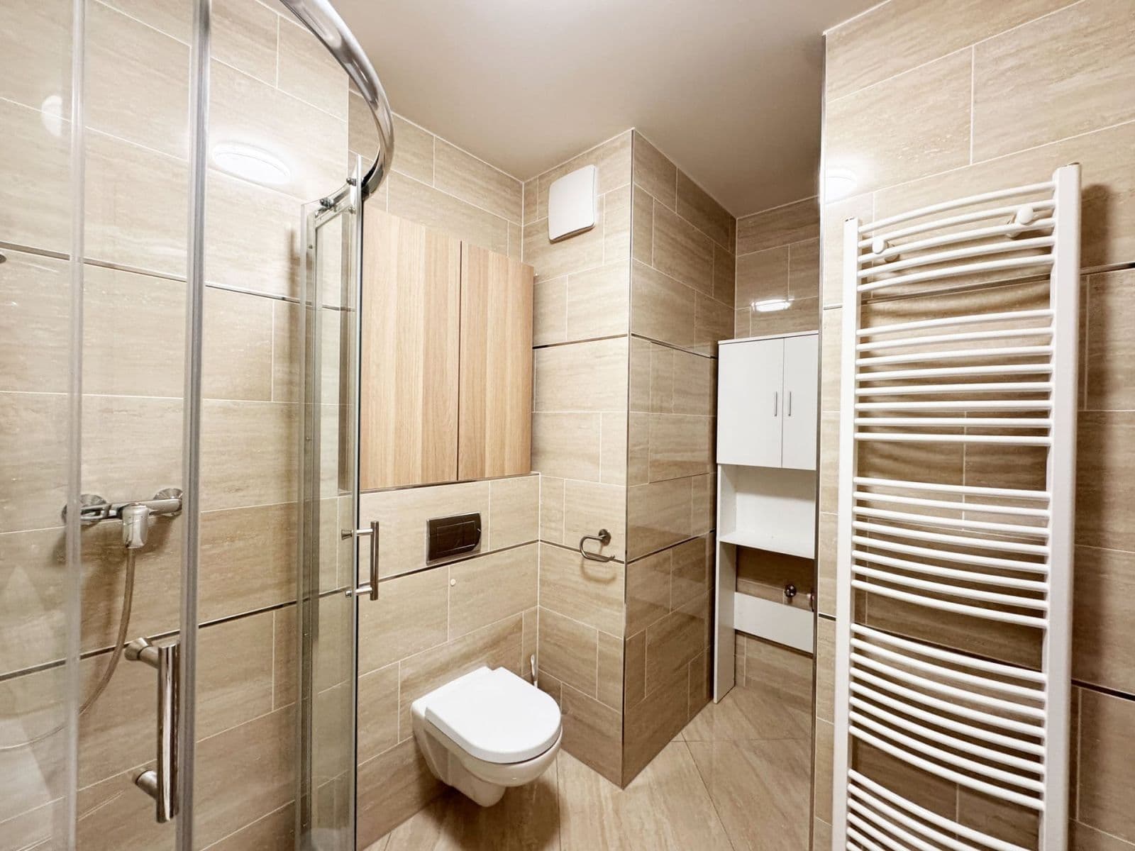 Prenájom bytu 1-izbový 32 m², Toufarova, Praha, Praha Prenájom bytu 1-izbový 32 m², Toufarova, Praha, Praha