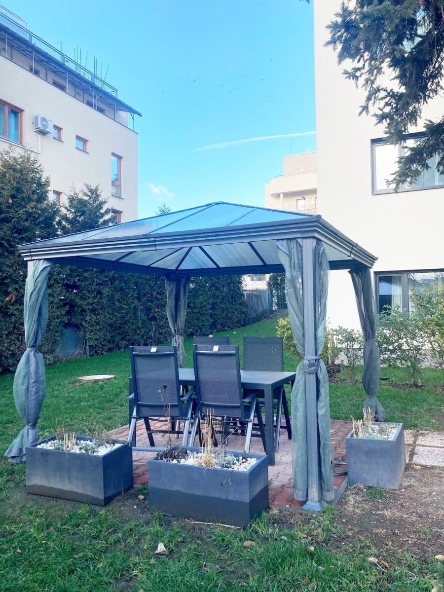 Prenájom bytu 2-izbový 38 m², Nad Rokoskou, Praha, Praha Prenájom bytu 2-izbový 38 m², Nad Rokoskou, Praha, Praha