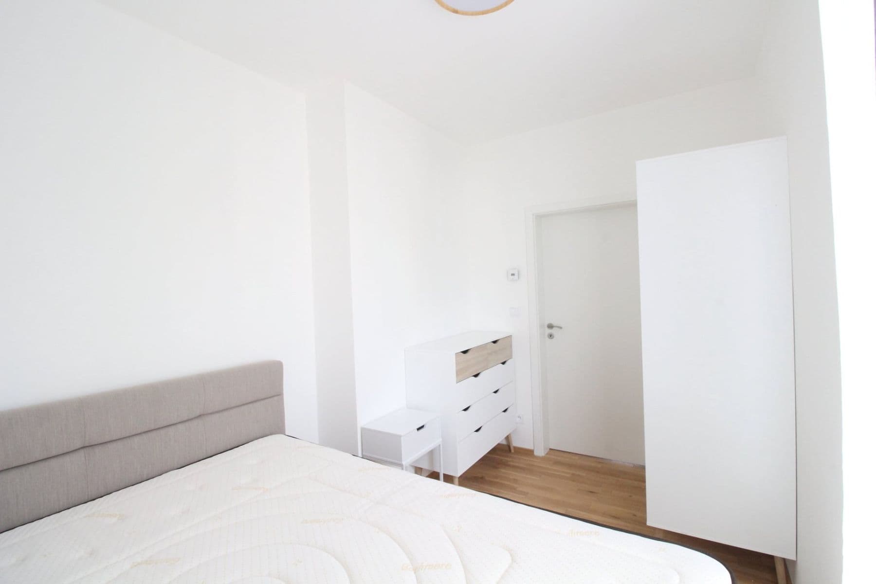 Prenájom bytu 2-izbový 38 m², Nad Rokoskou, Praha, Praha Prenájom bytu 2-izbový 38 m², Nad Rokoskou, Praha, Praha