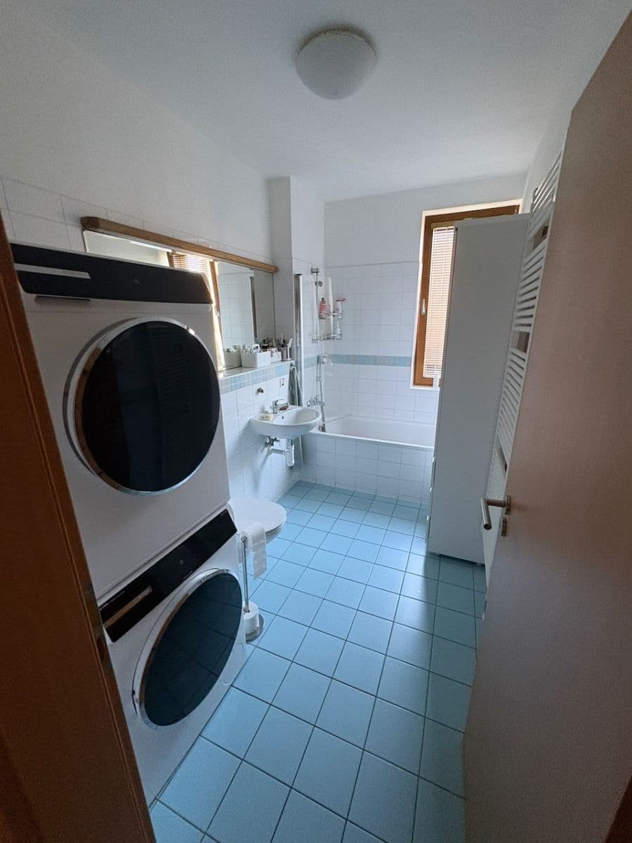 Prenájom bytu 3-izbový 79 m², Nepelova, Praha, Praha Prenájom bytu 3-izbový 79 m², Nepelova, Praha, Praha