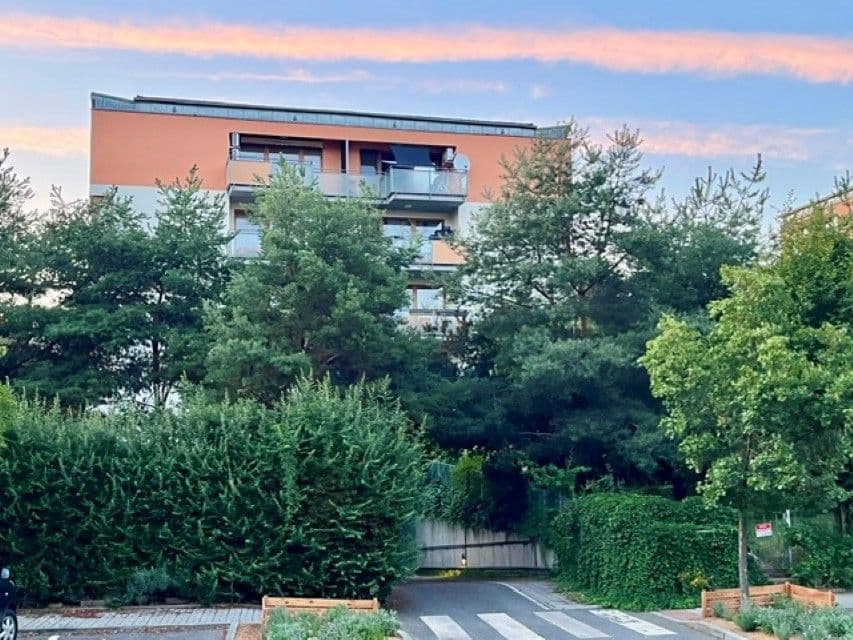 Prenájom bytu 3-izbový 79 m², Nepelova, Praha, Praha Prenájom bytu 3-izbový 79 m², Nepelova, Praha, Praha