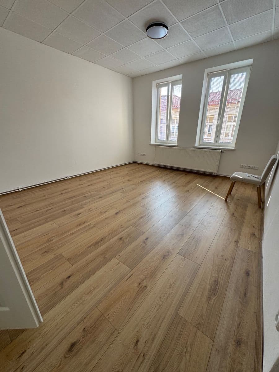 Prenájom bytu 2-izbový 48 m², Kravařská, Ostrava, Moravskoslezský kraj Prenájom bytu 2-izbový 48 m², Kravařská, Ostrava, Moravskoslezský kraj