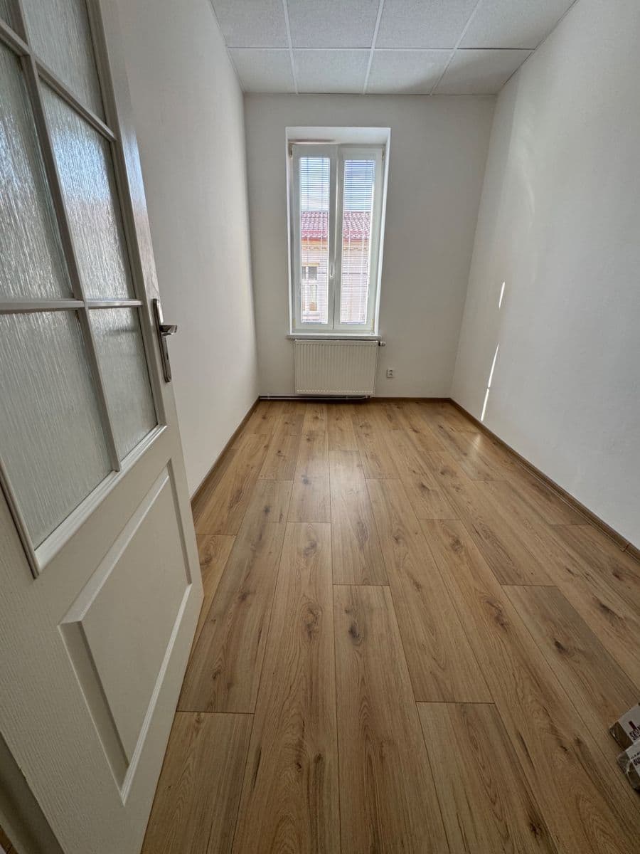 Prenájom bytu 2-izbový 48 m², Kravařská, Ostrava, Moravskoslezský kraj Prenájom bytu 2-izbový 48 m², Kravařská, Ostrava, Moravskoslezský kraj