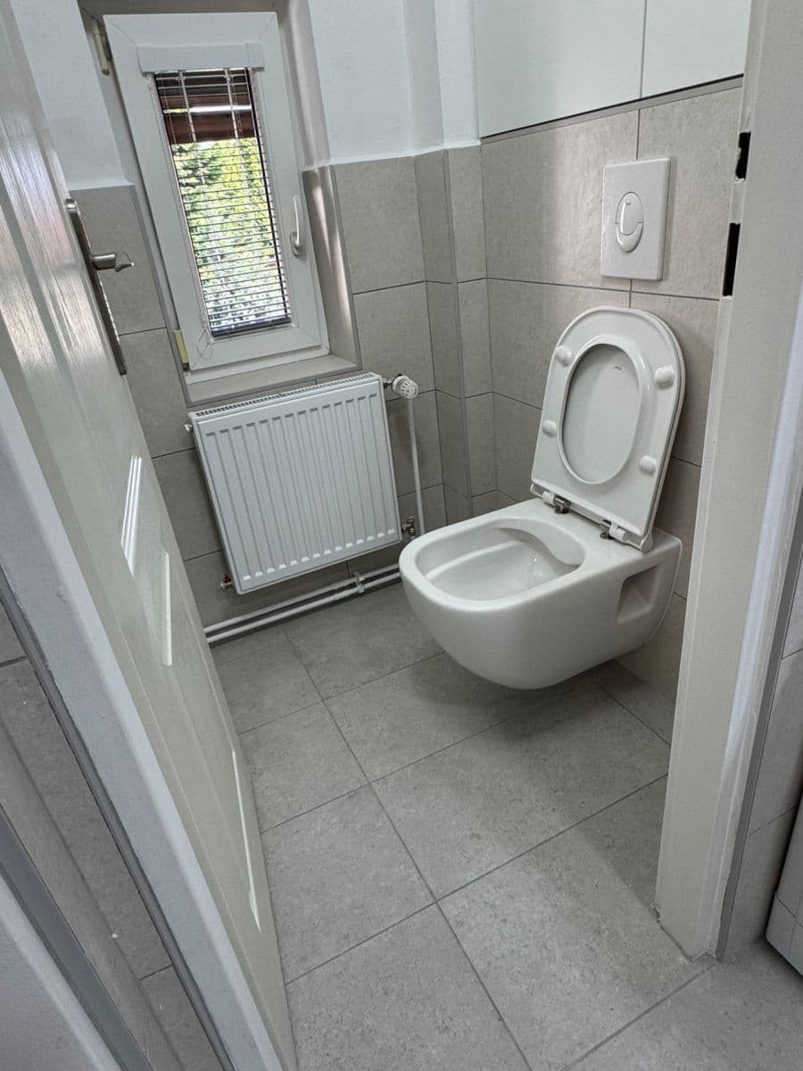 Prenájom bytu 2-izbový 48 m², Kravařská, Ostrava, Moravskoslezský kraj Prenájom bytu 2-izbový 48 m², Kravařská, Ostrava, Moravskoslezský kraj