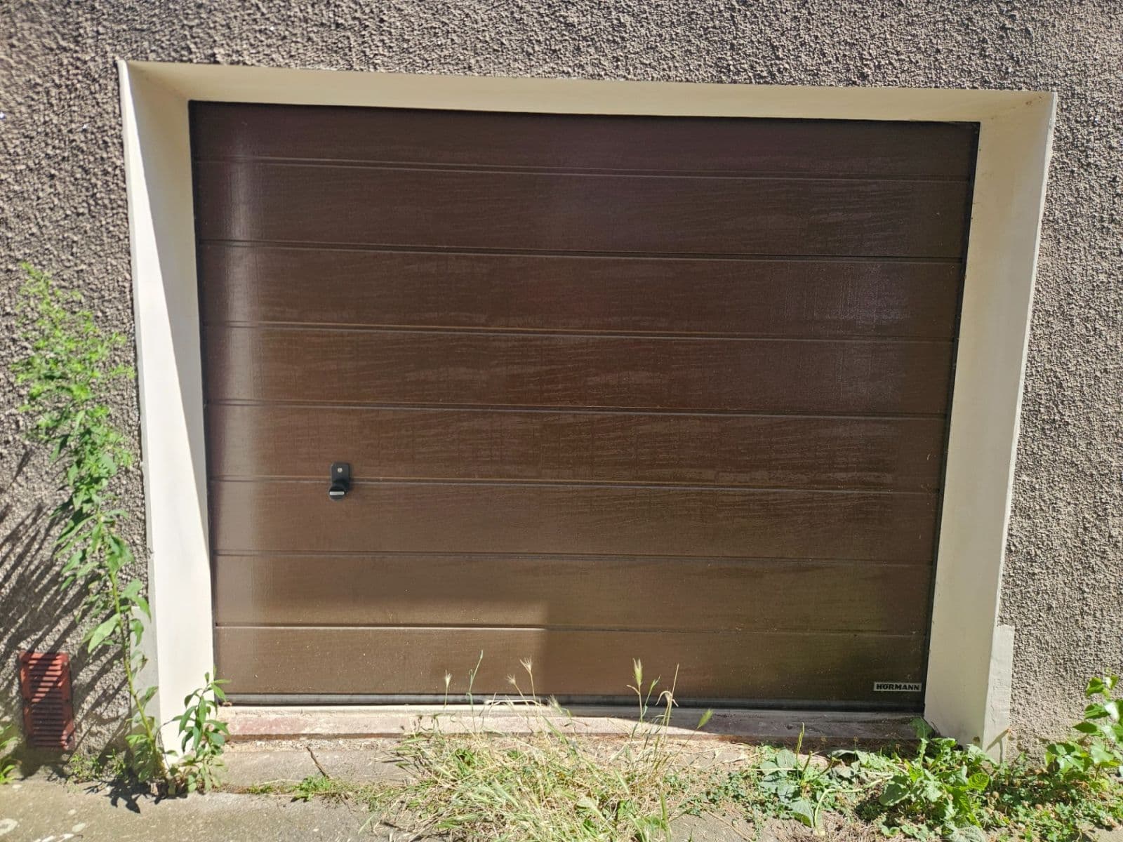 Prenájom garáže 20 m², Buštěhrad, Středočeský kraj Prenájom garáže 20 m², Buštěhrad, Středočeský kraj