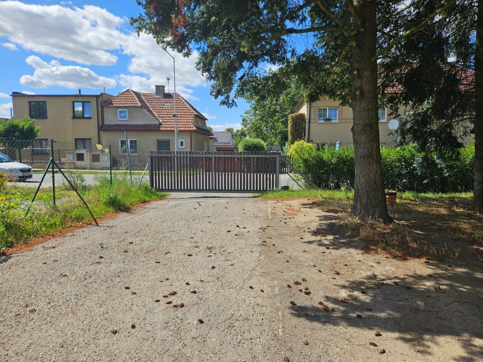 Prenájom garáže 20 m², Buštěhrad, Středočeský kraj Prenájom garáže 20 m², Buštěhrad, Středočeský kraj