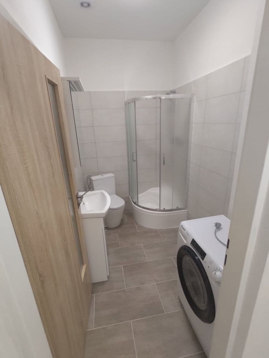 Prenájom bytu 1-izbový 28 m², Špitálka, Brno, Jihomoravský kraj Prenájom bytu 1-izbový 28 m², Špitálka, Brno, Jihomoravský kraj