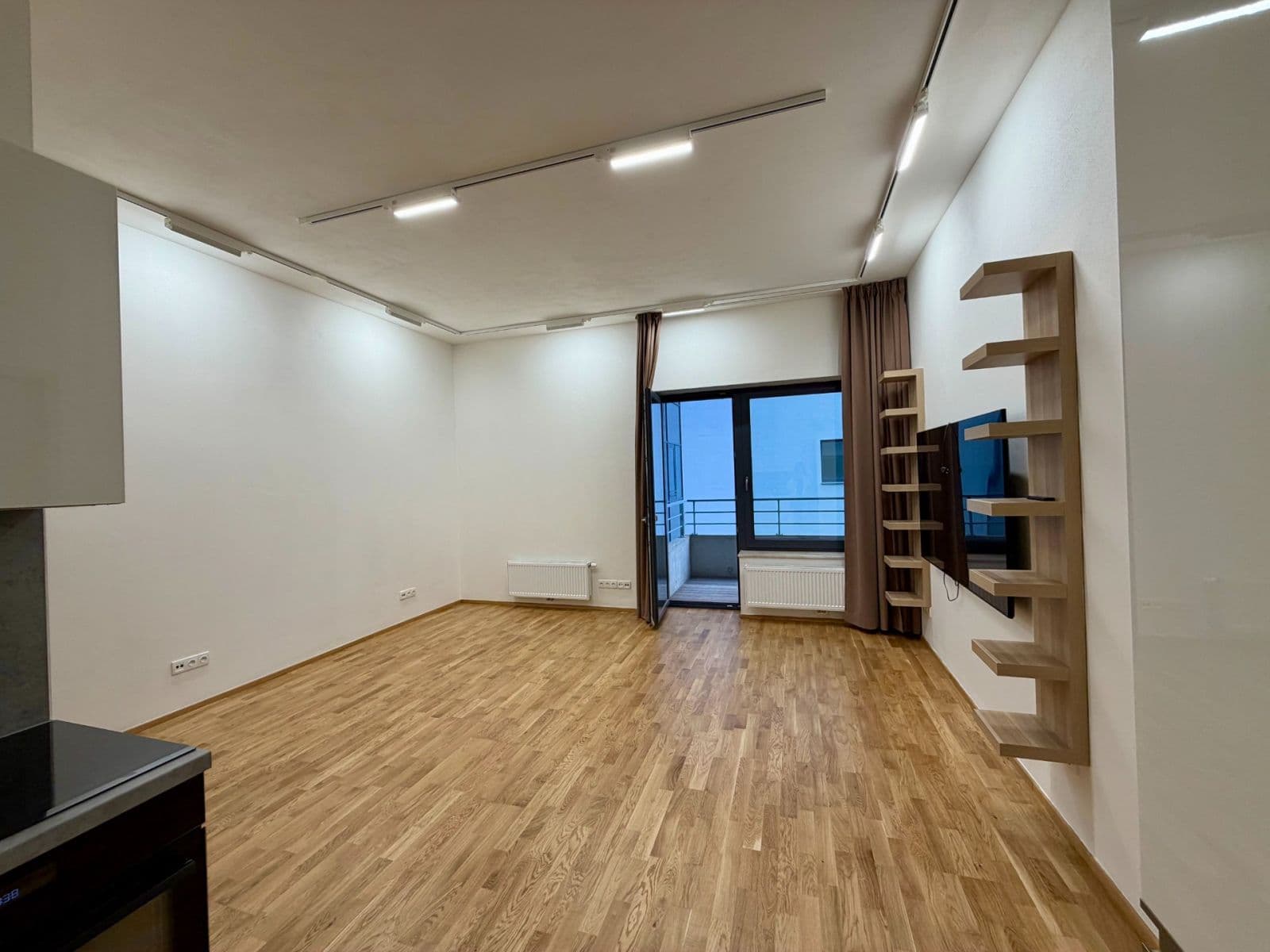 Prenájom bytu 3-izbový 73 m², Opuštěná, Brno, Jihomoravský kraj Prenájom bytu 3-izbový 73 m², Opuštěná, Brno, Jihomoravský kraj