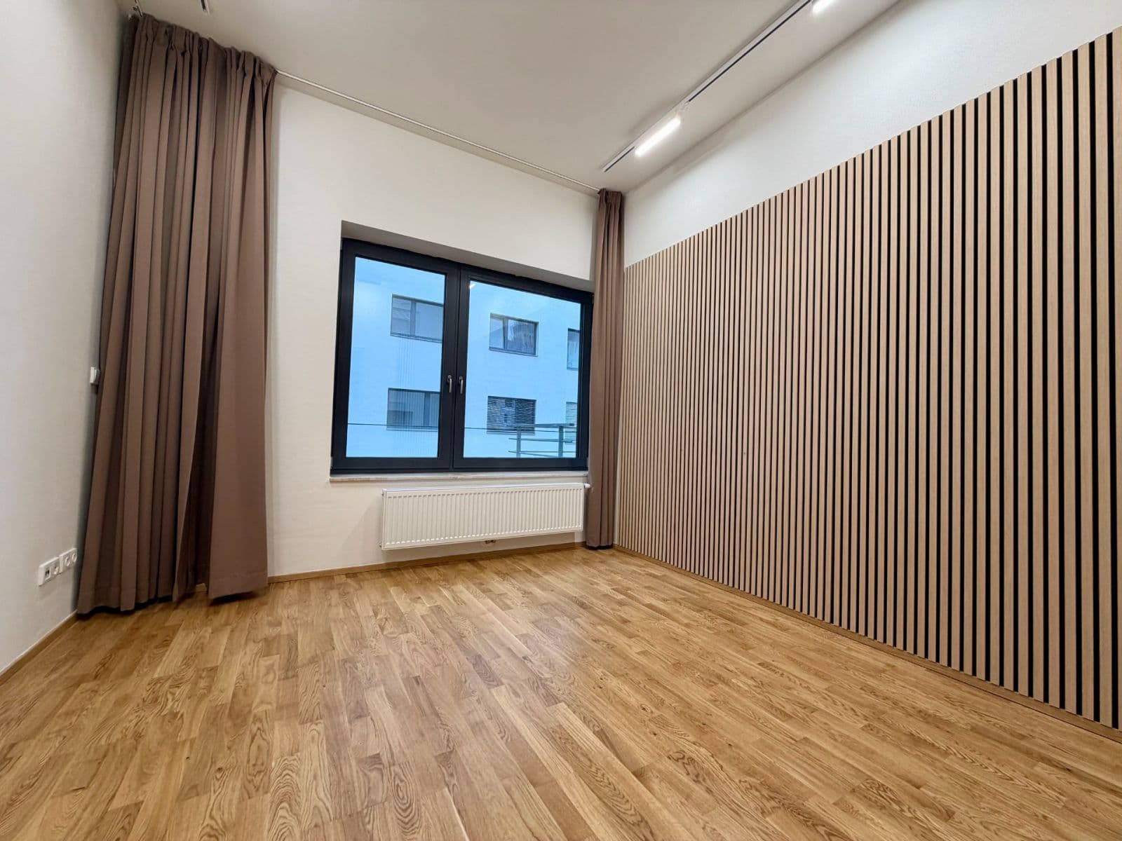 Prenájom bytu 3-izbový 73 m², Opuštěná, Brno, Jihomoravský kraj Prenájom bytu 3-izbový 73 m², Opuštěná, Brno, Jihomoravský kraj