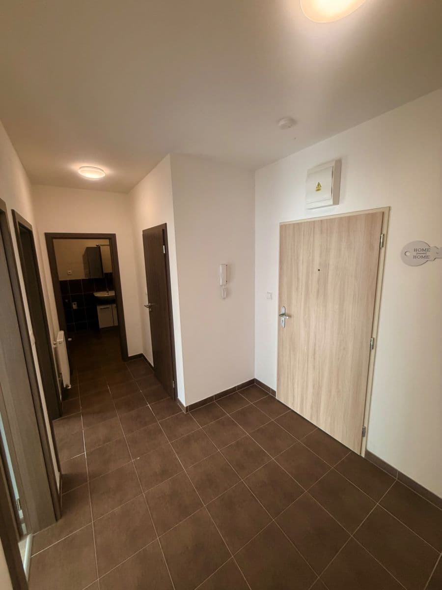 Prenájom bytu 2-izbový 52 m², Jaroslava Holečka, Kladno, Středočeský kraj Prenájom bytu 2-izbový 52 m², Jaroslava Holečka, Kladno, Středočeský kraj