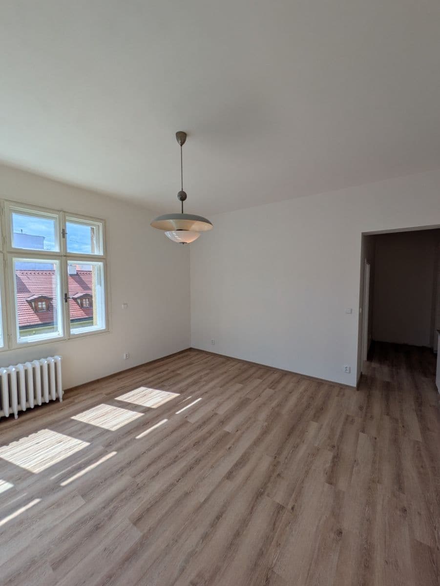 Prenájom bytu 2-izbový 50 m², Thámova, Praha, Praha Prenájom bytu 2-izbový 50 m², Thámova, Praha, Praha