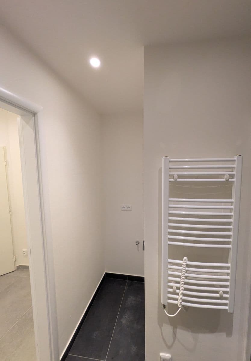 Prenájom bytu 2-izbový 50 m², Thámova, Praha, Praha Prenájom bytu 2-izbový 50 m², Thámova, Praha, Praha