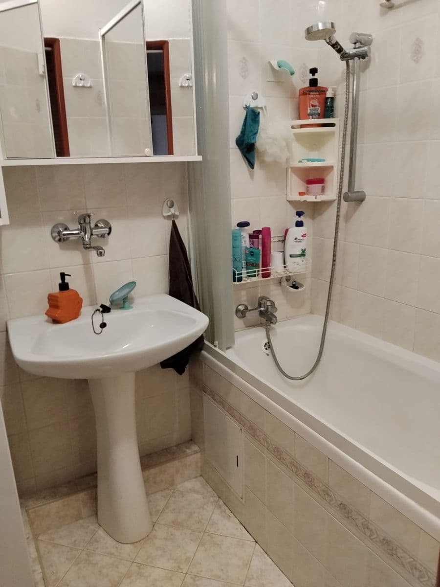 Prenájom bytu 3-izbový 69 m², Jetelová, Plzeň, Plzeňský kraj Prenájom bytu 3-izbový 69 m², Jetelová, Plzeň, Plzeňský kraj