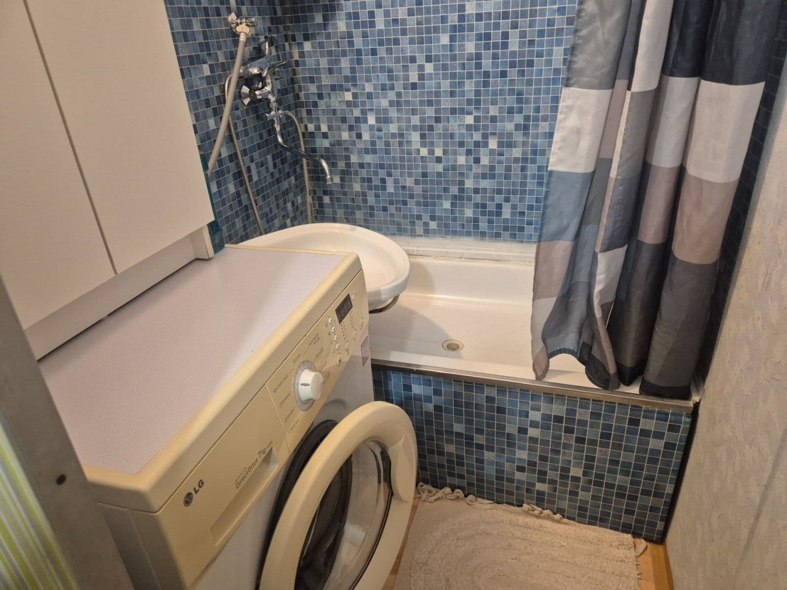 Prenájom bytu 1-izbový 26 m², Všehlušická, Slaný, Středočeský kraj Prenájom bytu 1-izbový 26 m², Všehlušická, Slaný, Středočeský kraj