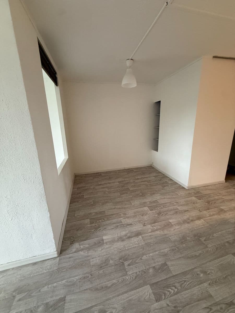 Prenájom bytu 4-izbový 92 m², Augustinova, Praha, Praha Prenájom bytu 4-izbový 92 m², Augustinova, Praha, Praha
