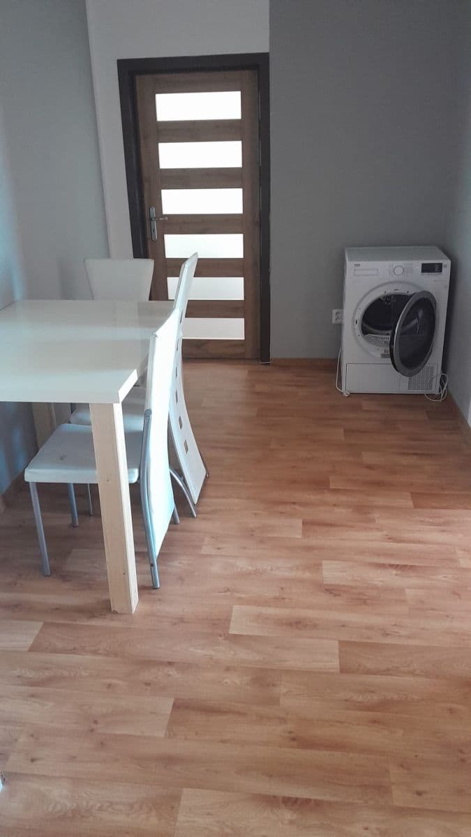 Prenájom bytu 3-izbový 72 m², Sídliště Svákov, Soběslav, Jihočeský kraj Prenájom bytu 3-izbový 72 m², Sídliště Svákov, Soběslav, Jihočeský kraj