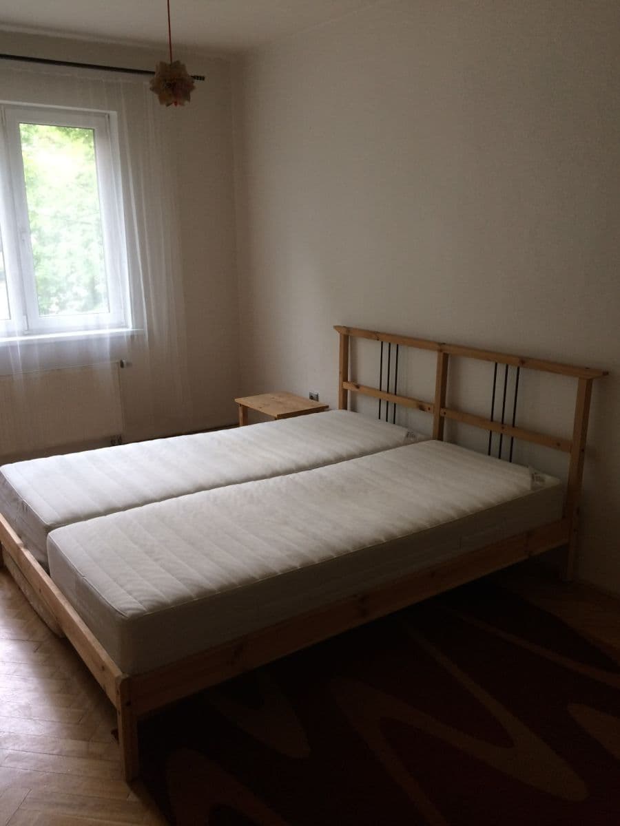 Prenájom bytu 2-izbový 67 m², Na Padesátém, Praha, Praha Prenájom bytu 2-izbový 67 m², Na Padesátém, Praha, Praha