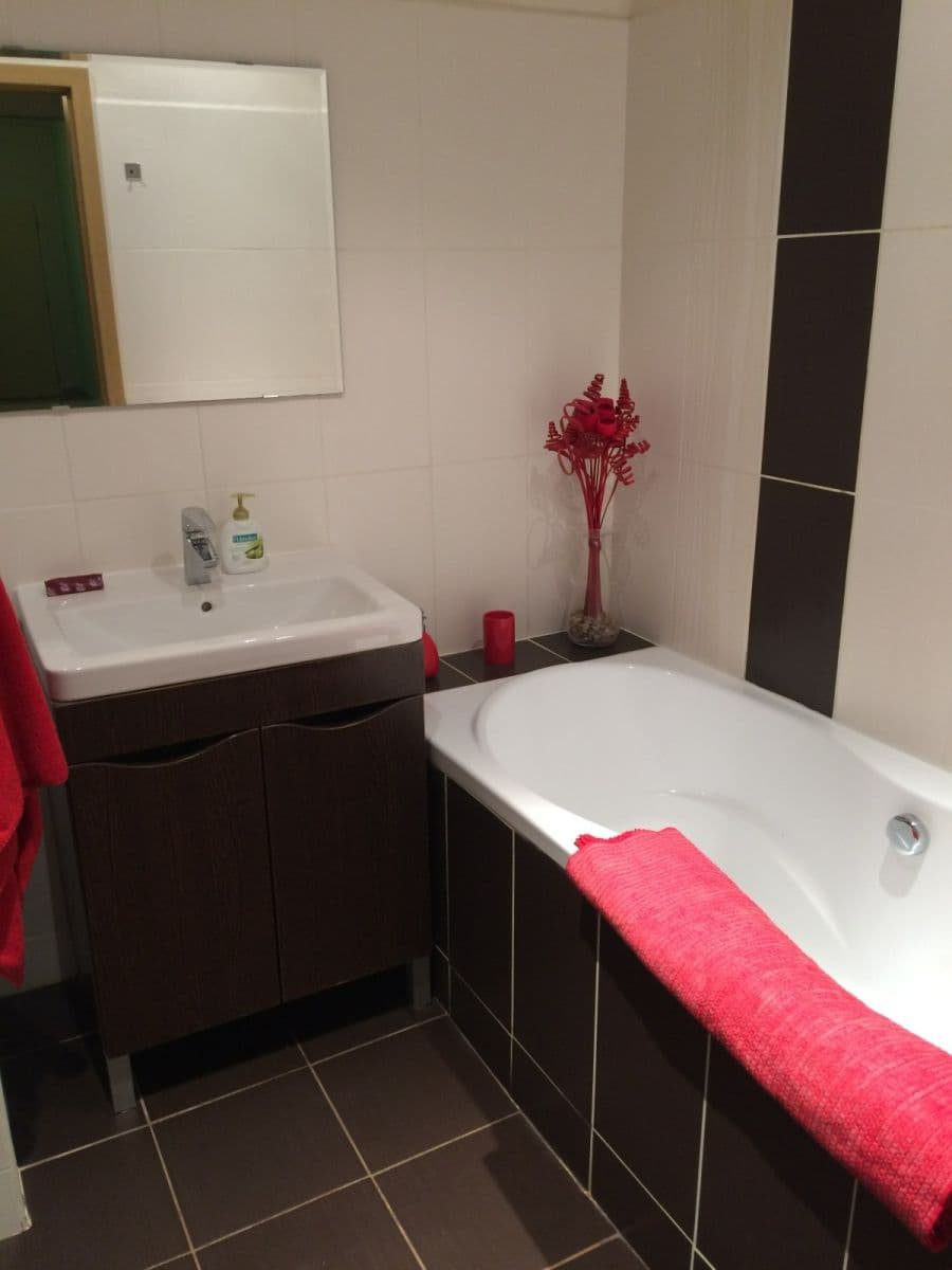 Prenájom bytu 2-izbový 67 m², Na Padesátém, Praha, Praha Prenájom bytu 2-izbový 67 m², Na Padesátém, Praha, Praha
