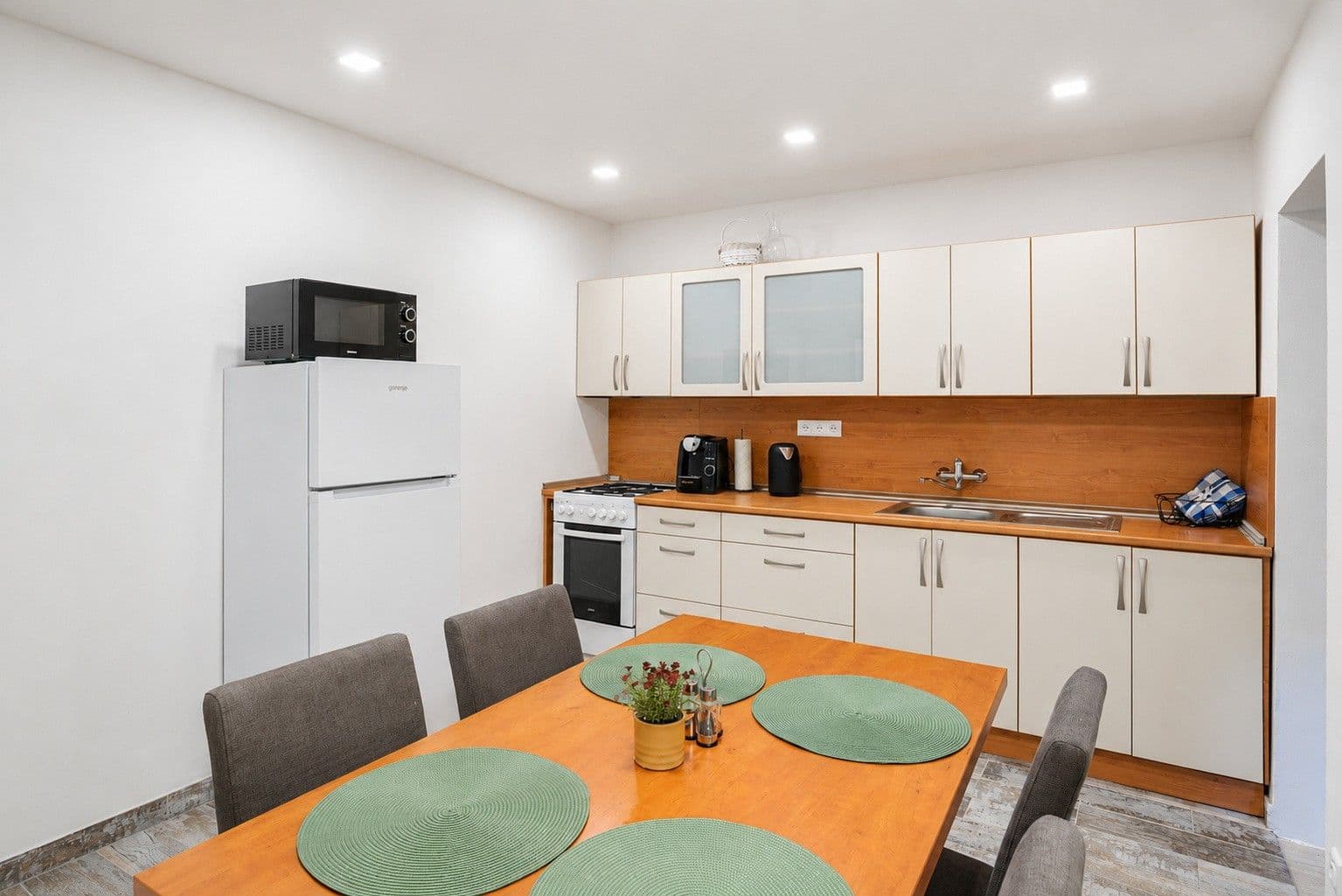Predaj domu 149 m², pozemok 285 m², Hlavní, Hlohovec, Jihomoravský kraj Predaj domu 149 m², pozemok 285 m², Hlavní, Hlohovec, Jihomoravský kraj
