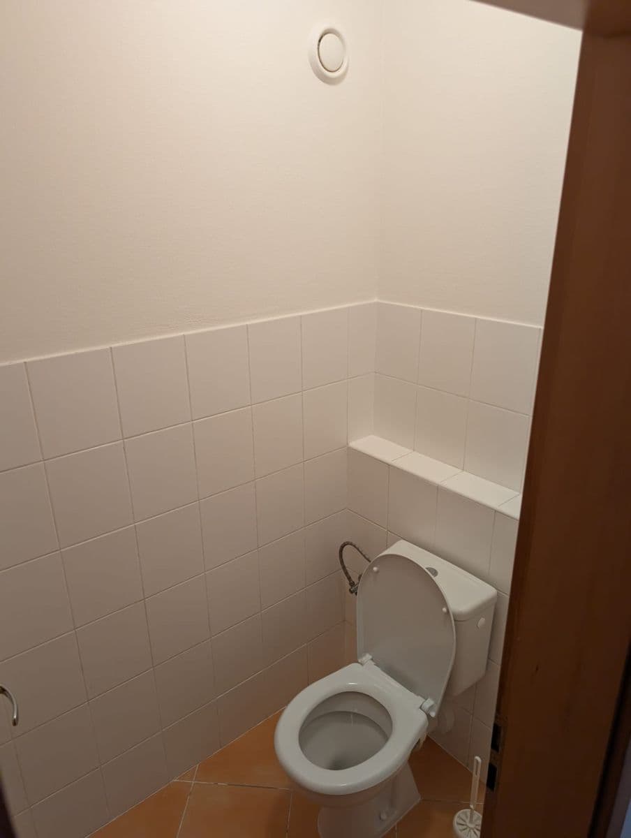 Prenájom bytu 2-izbový 52 m², Názovská, Praha, Praha Prenájom bytu 2-izbový 52 m², Názovská, Praha, Praha