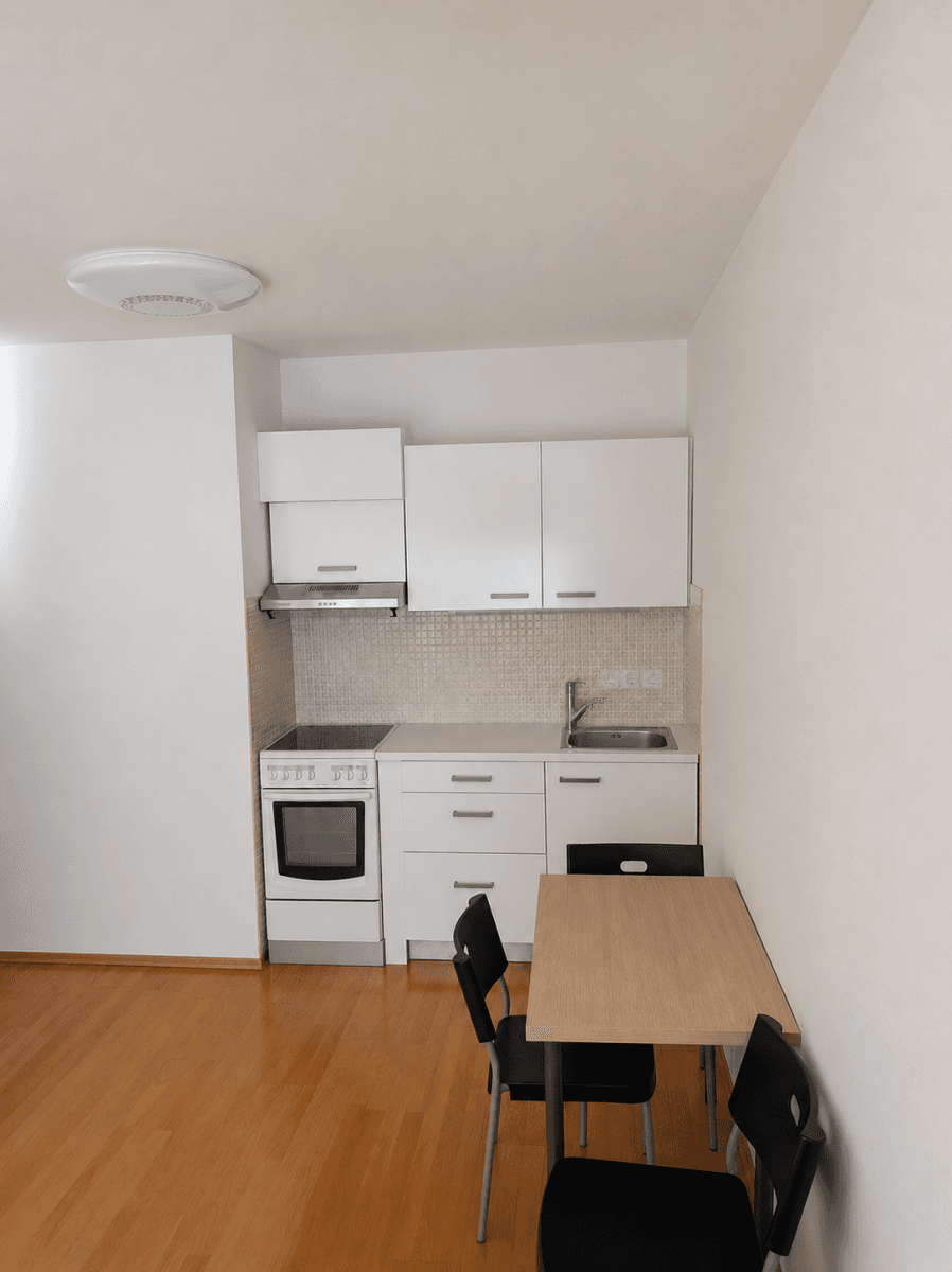 Prenájom bytu 2-izbový 52 m², Názovská, Praha, Praha Prenájom bytu 2-izbový 52 m², Názovská, Praha, Praha