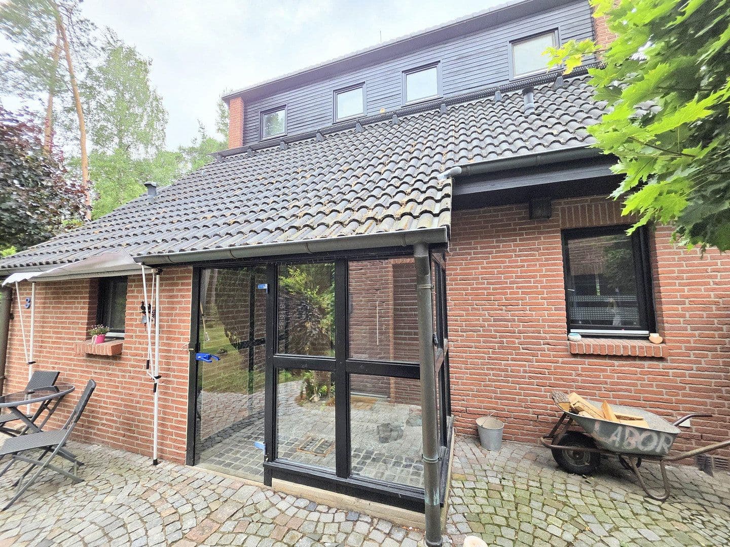 Predaj domu 125 m², pozemok 1.100 m², Bleckede, Dolné Sasko Predaj domu 125 m², pozemok 1.100 m², Bleckede, Dolné Sasko