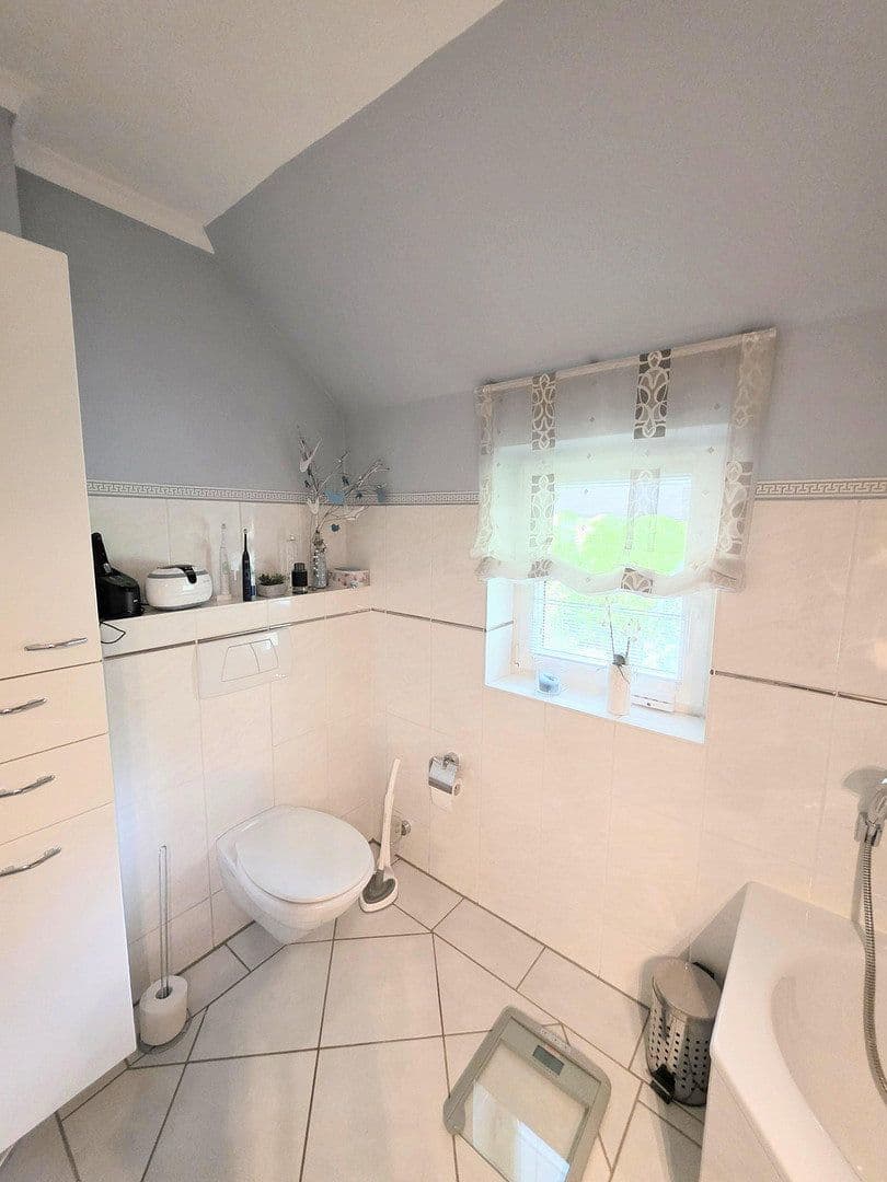 Predaj domu 125 m², pozemok 1.100 m², Bleckede, Dolné Sasko Predaj domu 125 m², pozemok 1.100 m², Bleckede, Dolné Sasko