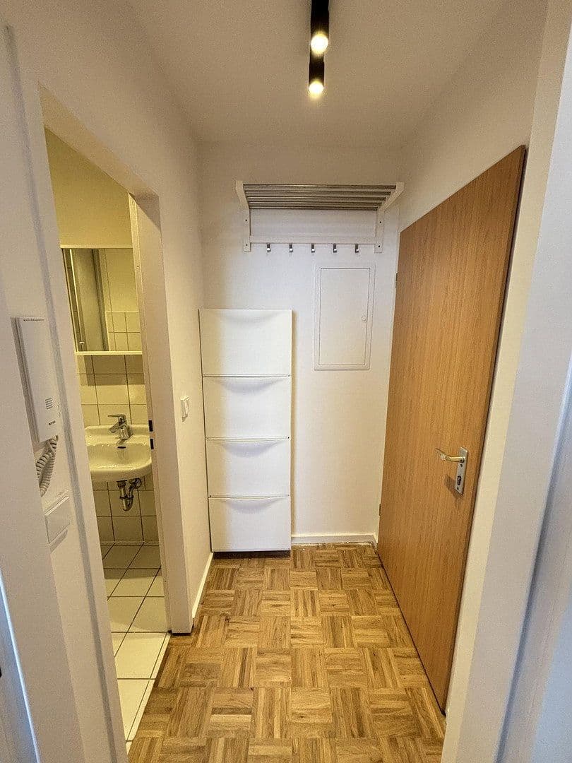 Prenájom bytu 1-izbový 22 m², München, Bavorsko Prenájom bytu 1-izbový 22 m², München, Bavorsko