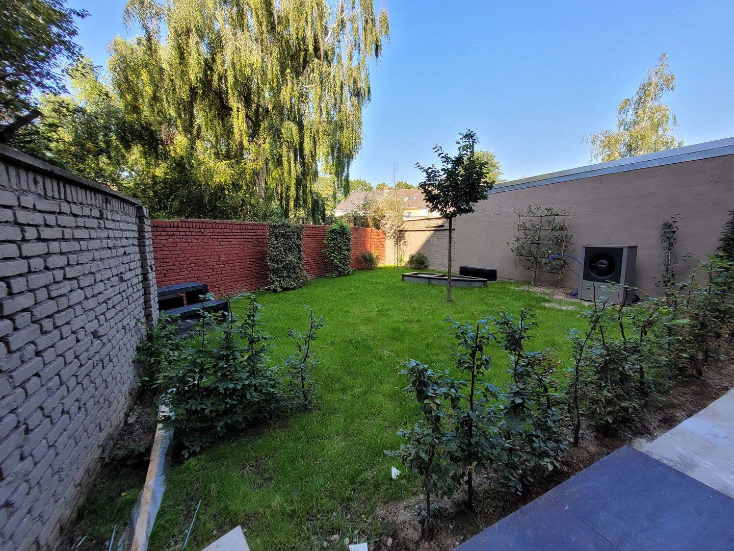 Prenájom bytu 3-izbový 80 m², Köln, Severné Porýnie - Westfálsko Prenájom bytu 3-izbový 80 m², Köln, Severné Porýnie - Westfálsko