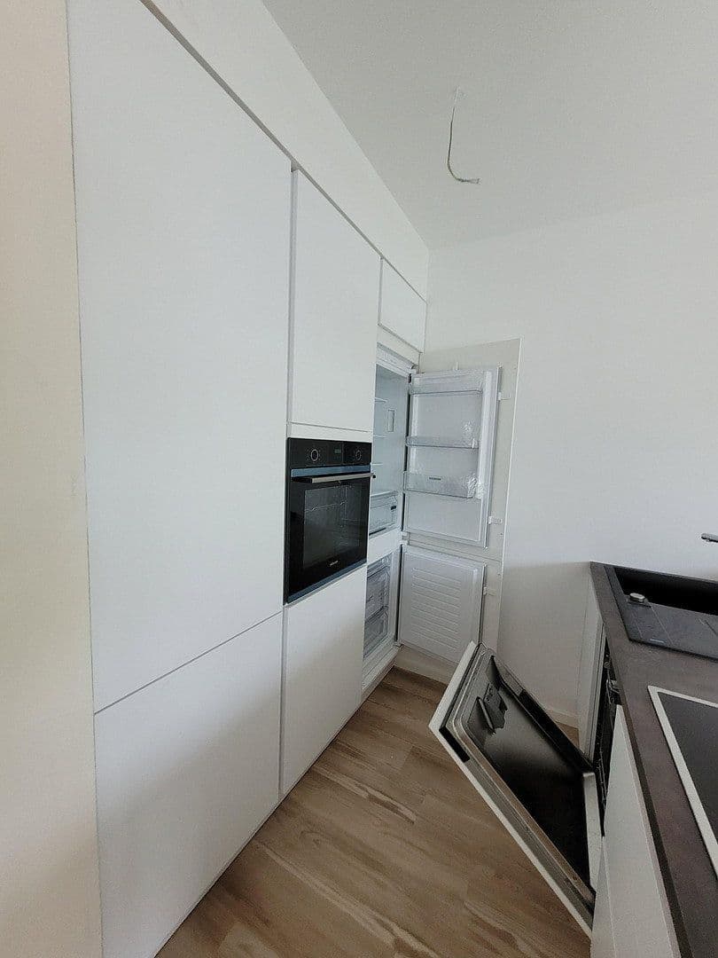 Prenájom bytu 3-izbový 80 m², Köln, Severné Porýnie - Westfálsko Prenájom bytu 3-izbový 80 m², Köln, Severné Porýnie - Westfálsko