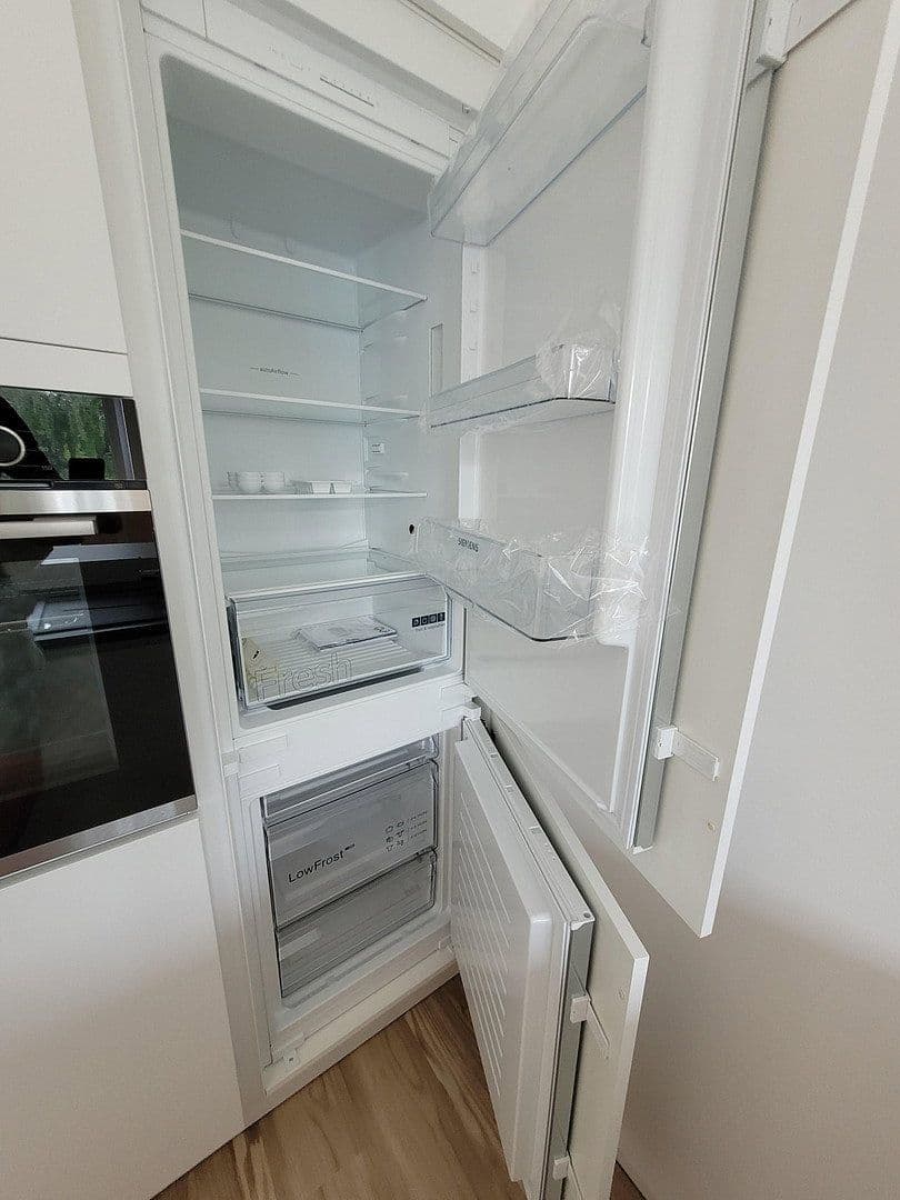 Prenájom bytu 3-izbový 80 m², Köln, Severné Porýnie - Westfálsko Prenájom bytu 3-izbový 80 m², Köln, Severné Porýnie - Westfálsko