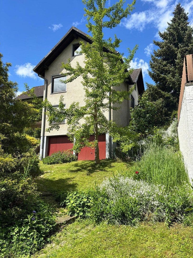 Predaj domu 240 m², pozemok 744 m², Elze, Dolné Sasko Predaj domu 240 m², pozemok 744 m², Elze, Dolné Sasko