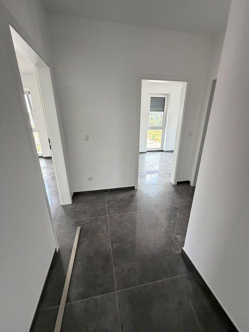 Prenájom bytu 4-izbový 105 m², Rodenbach, Hesensko Prenájom bytu 4-izbový 105 m², Rodenbach, Hesensko