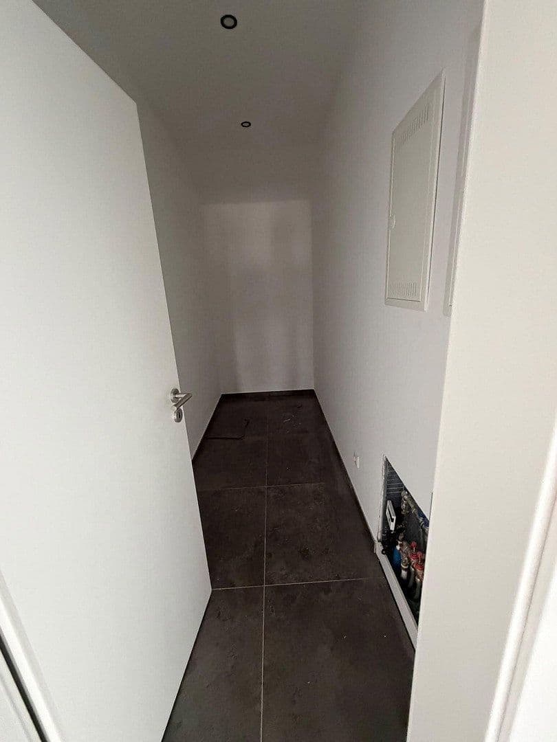 Prenájom bytu 4-izbový 105 m², Rodenbach, Hesensko Prenájom bytu 4-izbový 105 m², Rodenbach, Hesensko