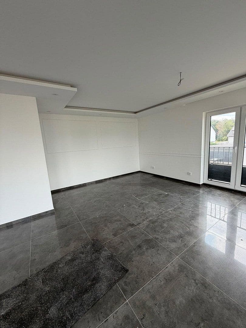 Prenájom bytu 5-izbový 142 m², Rodenbach, Hesensko Prenájom bytu 5-izbový 142 m², Rodenbach, Hesensko