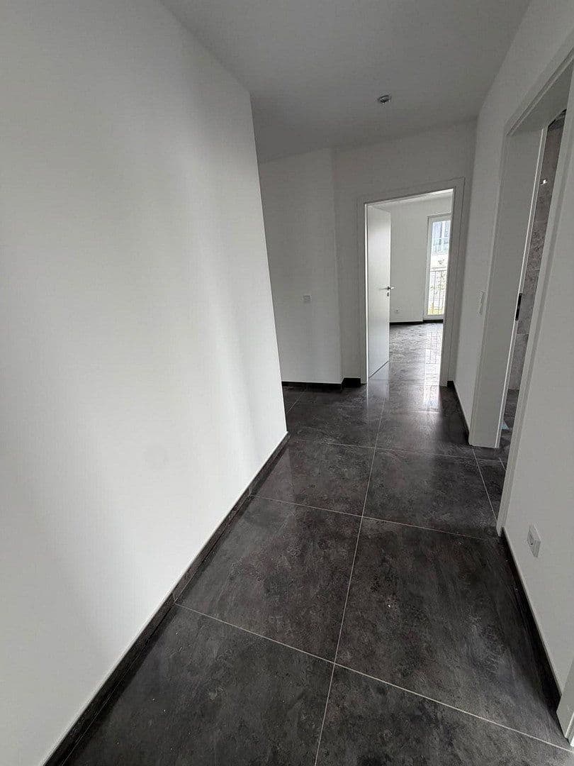 Prenájom bytu 5-izbový 142 m², Rodenbach, Hesensko Prenájom bytu 5-izbový 142 m², Rodenbach, Hesensko