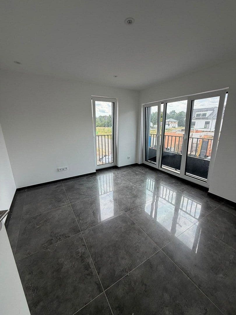 Prenájom bytu 5-izbový 142 m², Rodenbach, Hesensko Prenájom bytu 5-izbový 142 m², Rodenbach, Hesensko