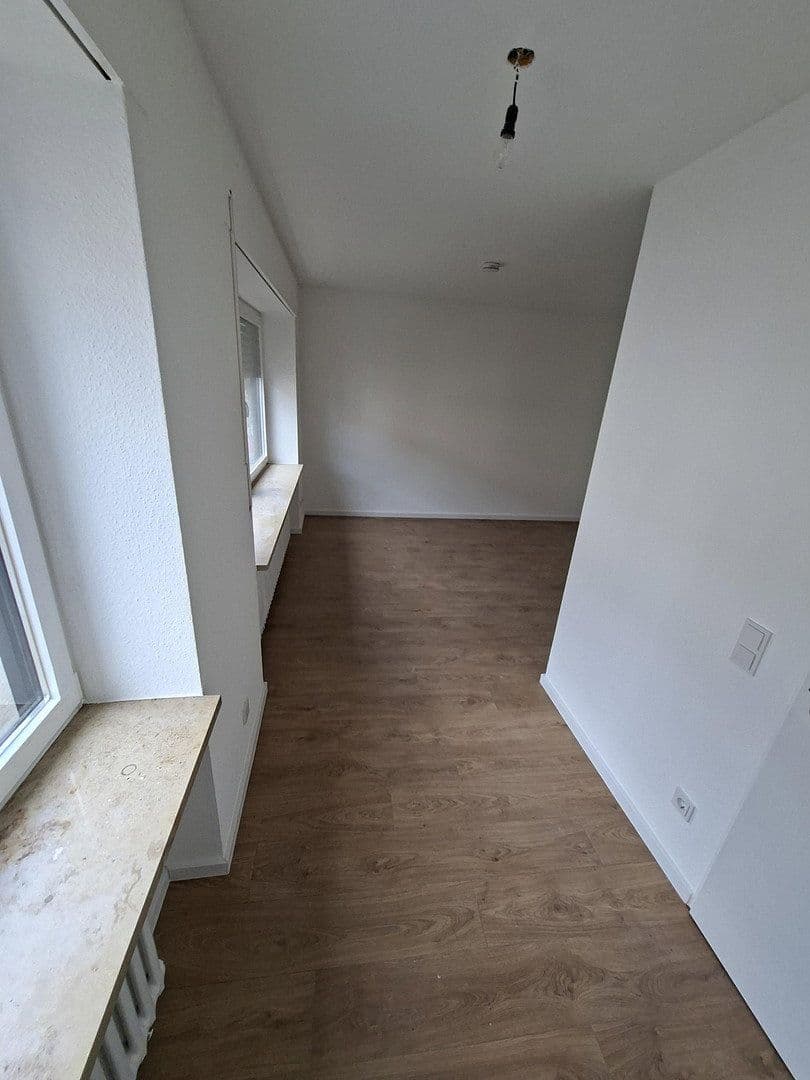 Prenájom bytu 1-izbový 30 m², Hauptstr. 48, Solingen, Severné Porýnie - Westfálsko Prenájom bytu 1-izbový 30 m², Hauptstr. 48, Solingen, Severné Porýnie - Westfálsko