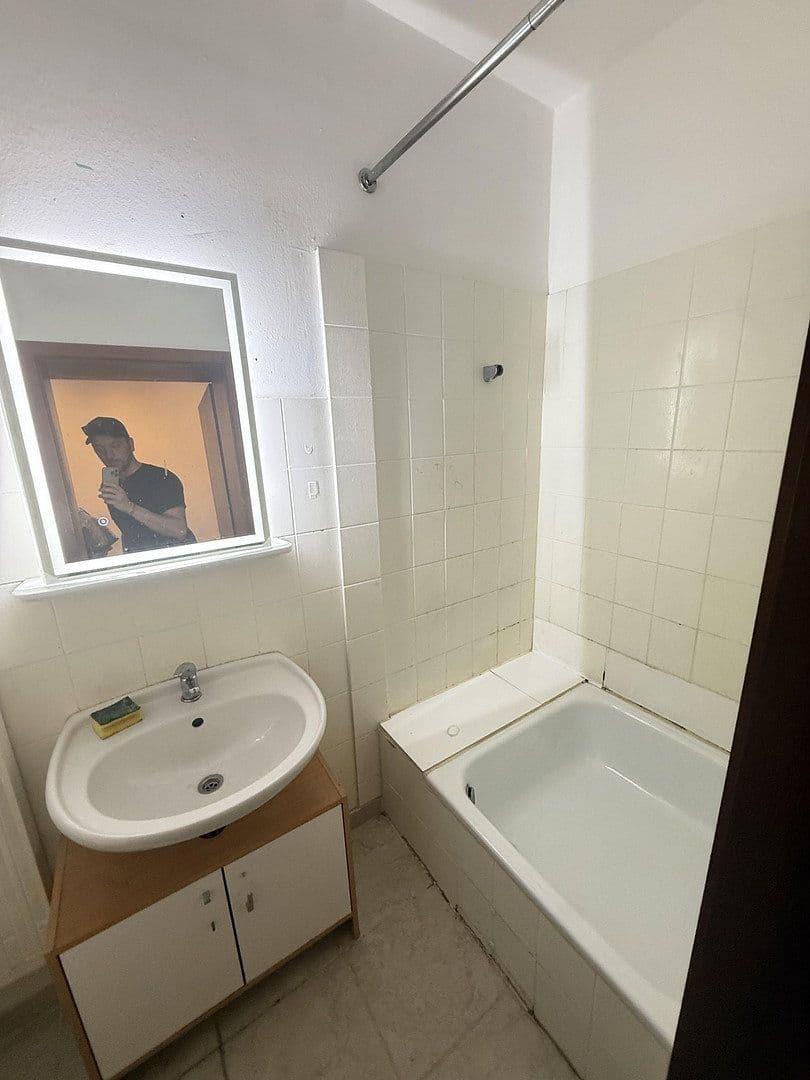 Prenájom bytu 2-izbový 45 m², Gelsenkirchen, Severné Porýnie - Westfálsko Prenájom bytu 2-izbový 45 m², Gelsenkirchen, Severné Porýnie - Westfálsko
