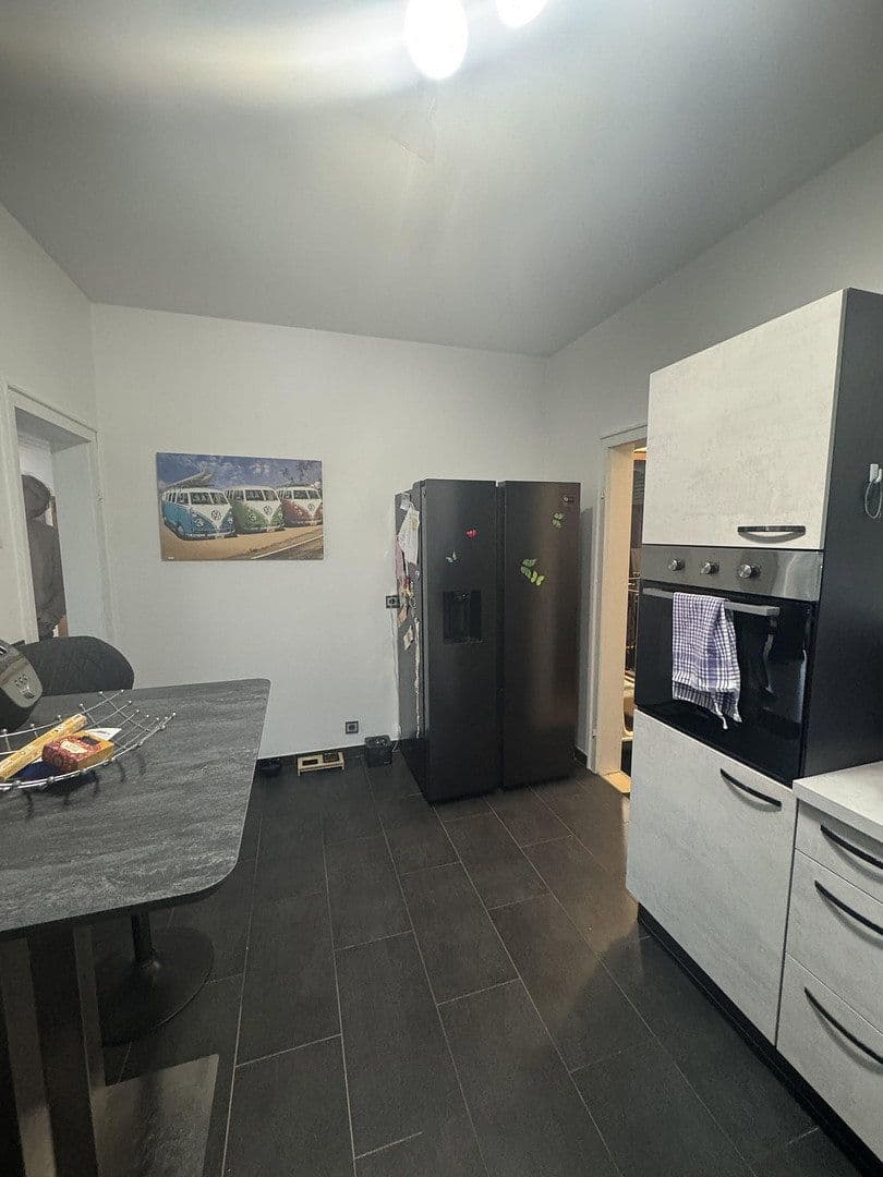 Prenájom bytu 3-izbový 120 m², Gladbacher Str. 99b, Viersen, Severné Porýnie - Westfálsko Prenájom bytu 3-izbový 120 m², Gladbacher Str. 99b, Viersen, Severné Porýnie - Westfálsko