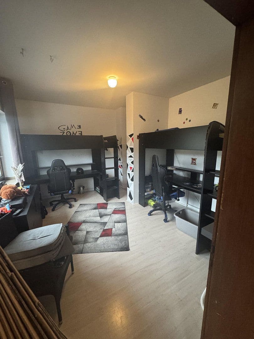 Prenájom bytu 3-izbový 120 m², Gladbacher Str. 99b, Viersen, Severné Porýnie - Westfálsko Prenájom bytu 3-izbový 120 m², Gladbacher Str. 99b, Viersen, Severné Porýnie - Westfálsko