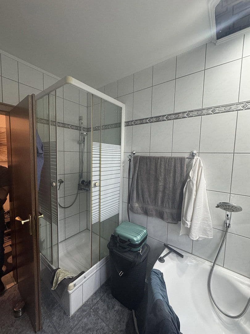 Prenájom bytu 3-izbový 120 m², Gladbacher Str. 99b, Viersen, Severné Porýnie - Westfálsko Prenájom bytu 3-izbový 120 m², Gladbacher Str. 99b, Viersen, Severné Porýnie - Westfálsko