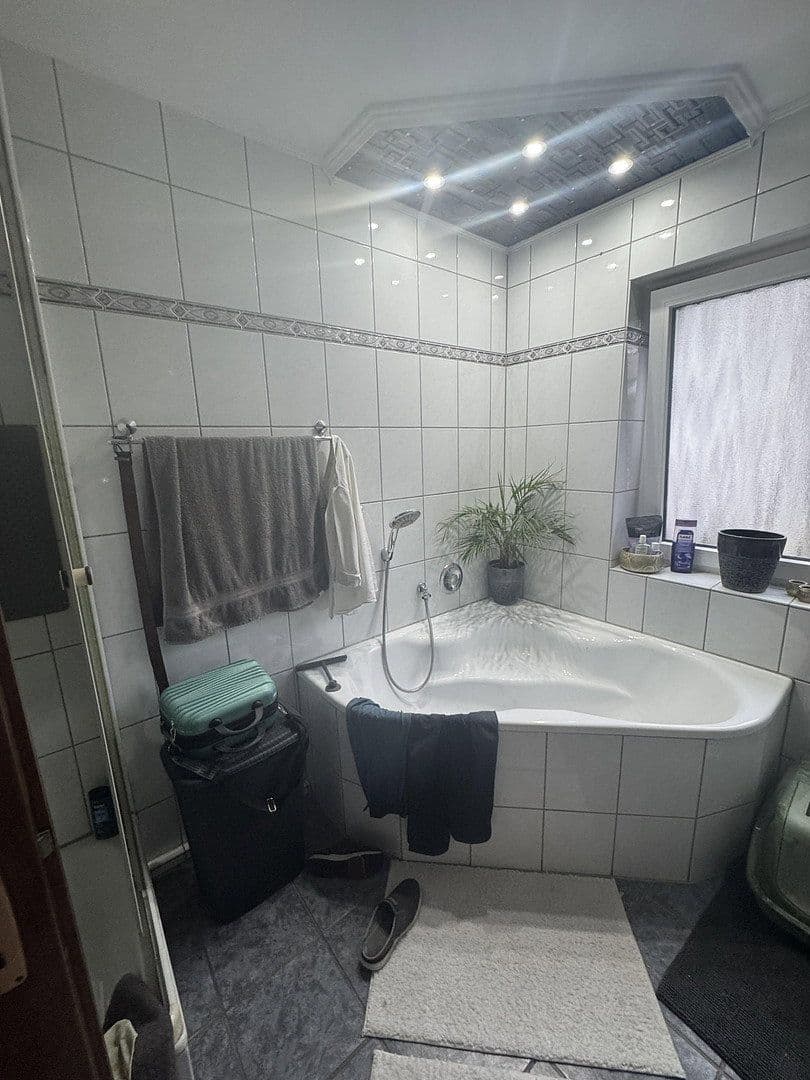 Prenájom bytu 3-izbový 120 m², Gladbacher Str. 99b, Viersen, Severné Porýnie - Westfálsko Prenájom bytu 3-izbový 120 m², Gladbacher Str. 99b, Viersen, Severné Porýnie - Westfálsko