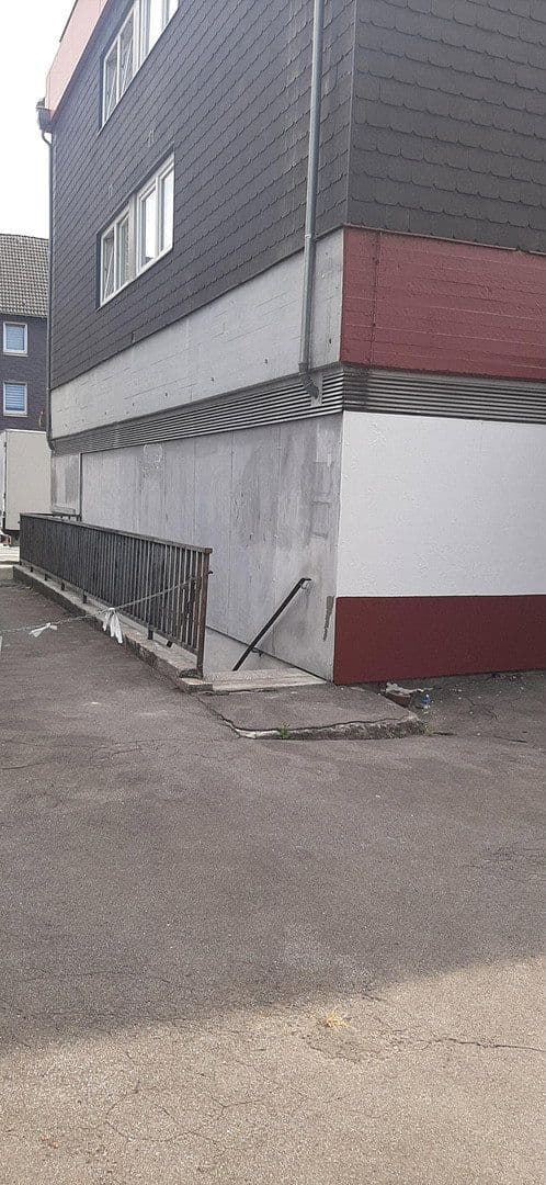 Prenájom nebytového priestoru 250 m², Bochum, Severné Porýnie - Westfálsko Prenájom nebytového priestoru 250 m², Bochum, Severné Porýnie - Westfálsko