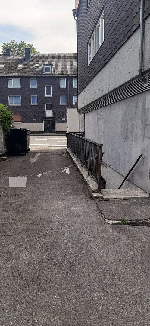Prenájom nebytového priestoru 250 m², Bochum, Severné Porýnie - Westfálsko Prenájom nebytového priestoru 250 m², Bochum, Severné Porýnie - Westfálsko